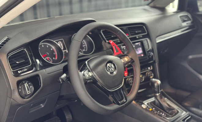 VW - VolksWagen Golf Highline 1.4 TSI 140cv Aut. 2014 Flex-12