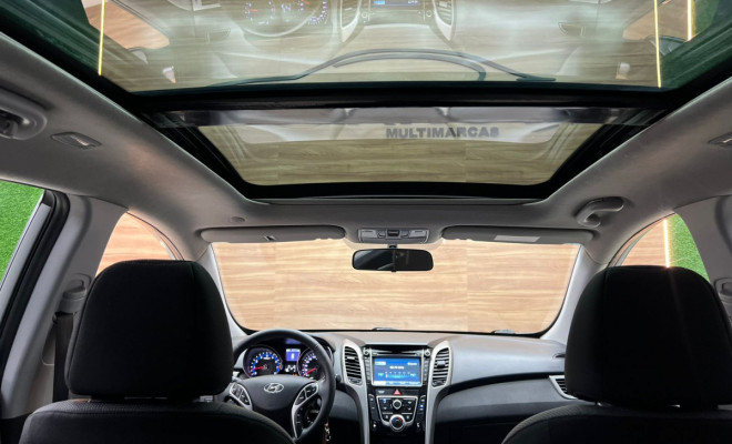 Hyundai i30 1.8 16V Aut. 5p 2016 Gasolina-3