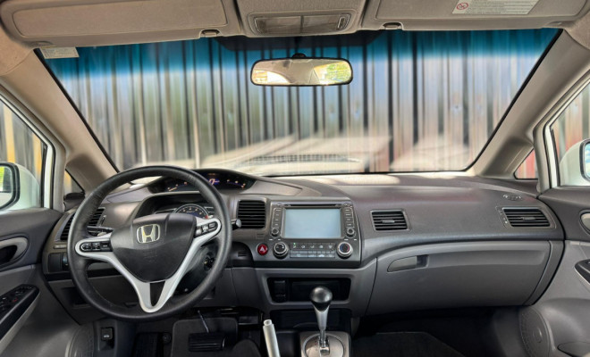 Honda Civic Sedan LXS 1.8/1.8 Flex 16V Aut. 4p 2011 Flex-6