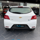 GM - Chevrolet ONIX HATCH LT 1.4 8V FlexPower 5p Mec. 2019 Flex-8