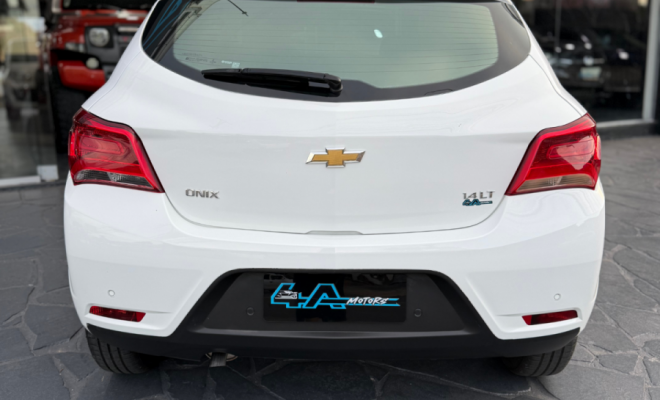 GM - Chevrolet ONIX HATCH LT 1.4 8V FlexPower 5p Mec. 2019 Flex-8