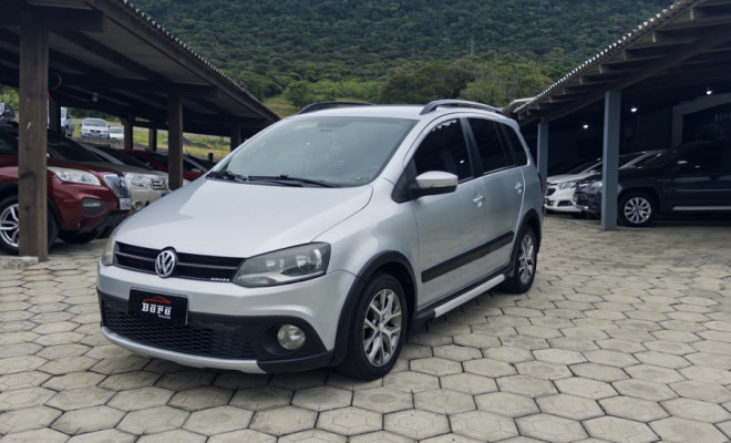 VW - VolksWagen SpaceCross 1.6 Mi Total Flex 8V 2013 Flex