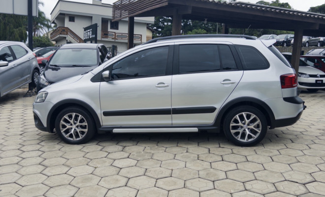 VW - VolksWagen SpaceCross 1.6 Mi Total Flex 8V 2013 Flex-1