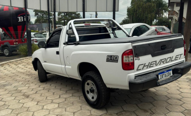 GM - Chevrolet S10 P-Up Advantage 2.4 MPFI F.Power CS 2011 Flex-2