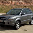 TUCSON 2.0 AUTOMÁTICA 2017 | ROBUSTEZ E CONFORTO EM UM SÓ CARRO.-17