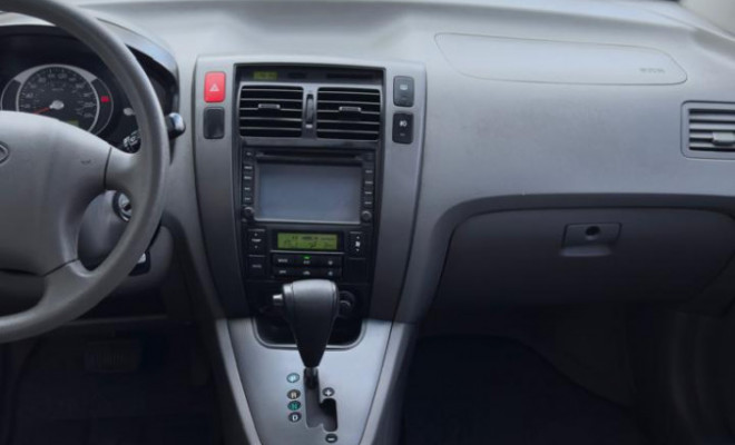 TUCSON 2.0 AUTOMÁTICA 2017 | ROBUSTEZ E CONFORTO EM UM SÓ CARRO.-11