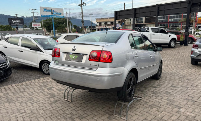 VW - VolksWagen Polo Sed.COMFORT. I MOTION 1.6 T.Flex 4p 2011 Flex-2