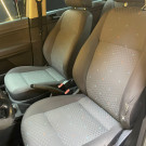 VW - VolksWagen Polo Sedan 1.6  2005   100% FINANCIADO-6