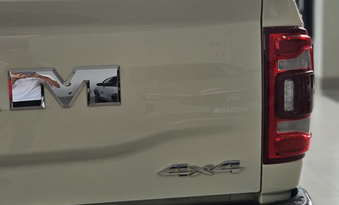 RAM 3500 LARAMIE 6.7 TB CD 4x4 Diesel 2022 Diesel-18