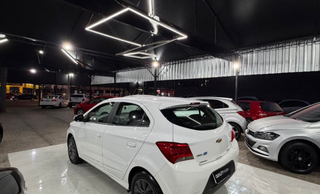 GM - Chevrolet ONIX HATCH LT 1.0 8V FlexPower 5p Mec. 2018 Flex-4