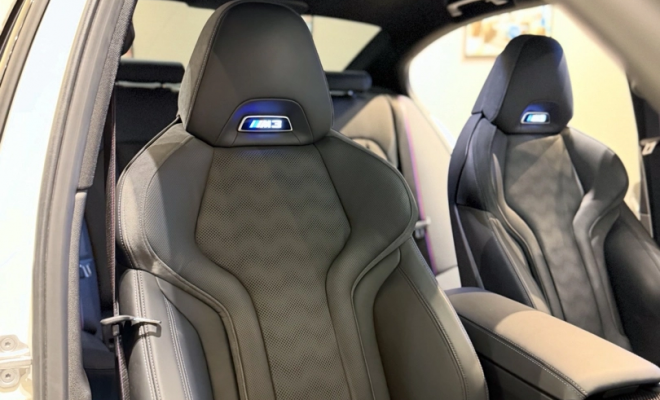 BMW M3 Competition M 3.0 Bi-TB 510cv 2023 Gasolina-12