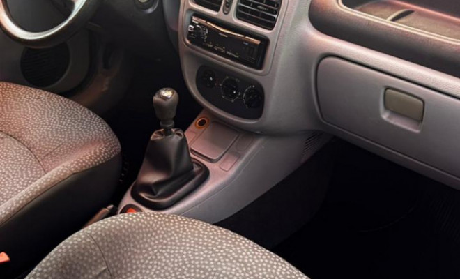 Renault Clio Hi-Flex 1.0 16V 3p 2011 Flex-3