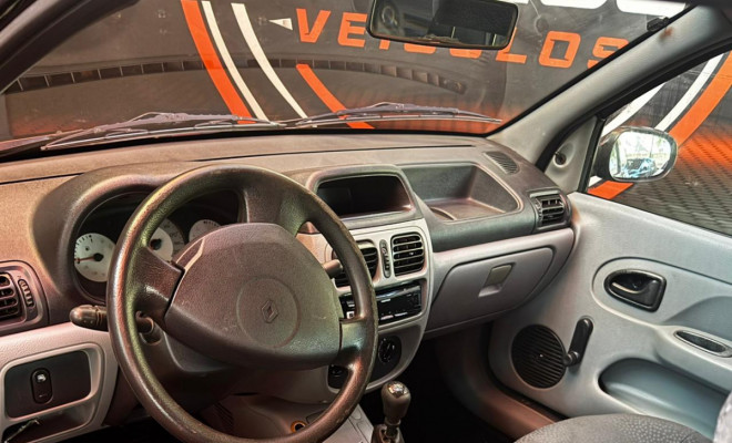 Renault Clio Hi-Flex 1.0 16V 3p 2011 Flex-1