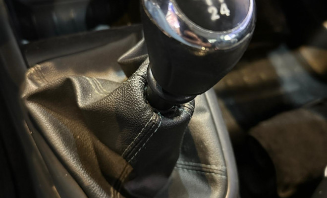 GM - Chevrolet ONIX HATCH LS 1.0 8V FlexPower 5p Mec. 2013 Flex-8