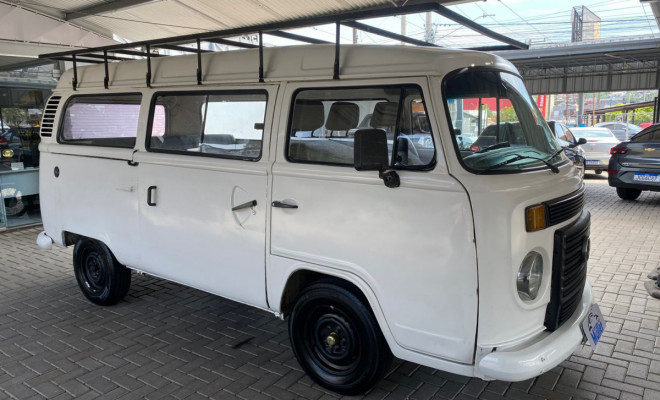 VW - VolksWagen Kombi Escolar/50 anos 1.4 Mi Total Flex 2008 Flex-4