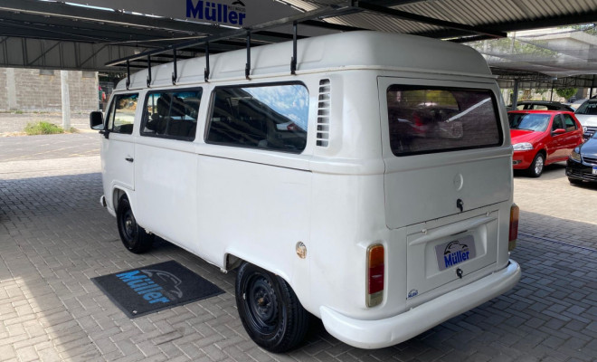 VW - VolksWagen Kombi Escolar/50 anos 1.4 Mi Total Flex 2008 Flex-3