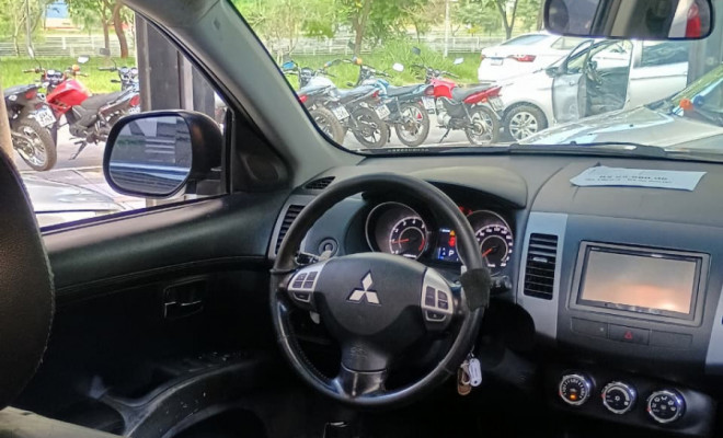 Mitsubishi OUTLANDER 3.0/ GT 3.0 V6 Aut. 2012 Gasolina-11