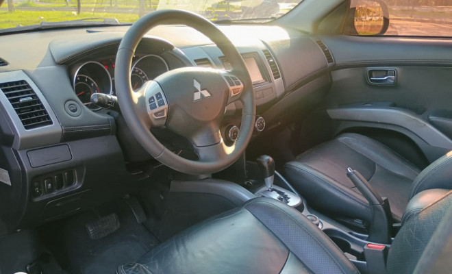 Mitsubishi OUTLANDER 3.0/ GT 3.0 V6 Aut. 2012 Gasolina-4