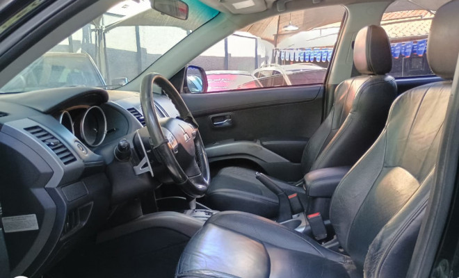 Mitsubishi OUTLANDER 3.0/ GT 3.0 V6 Aut. 2012 Gasolina-3