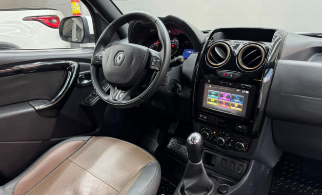 Renault DUSTER DAKAR 4x4 2.0 Hi-Flex 16V Mec. 2016 Flex-10