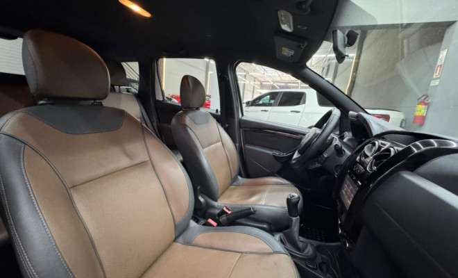 Renault DUSTER DAKAR 4x4 2.0 Hi-Flex 16V Mec. 2016 Flex-9