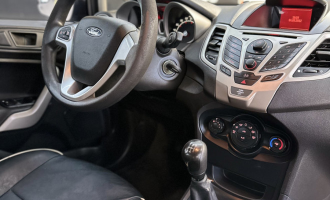 Ford Fiesta Sedan SE 1.6 16V Flex 4p 2013 Flex-7