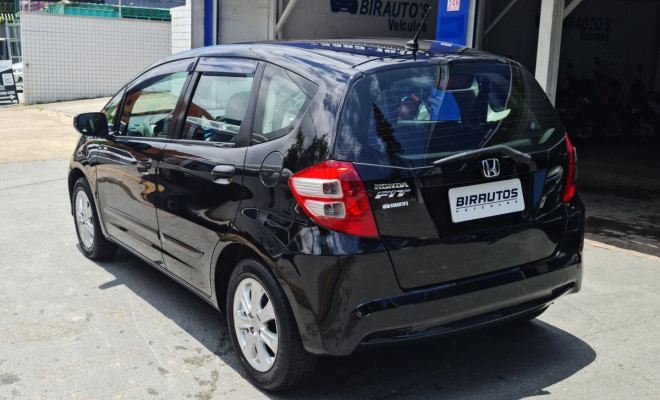 🚗 Honda Fit LX 2014 Automático — Couro — Completo — Econômico e Confiável-3