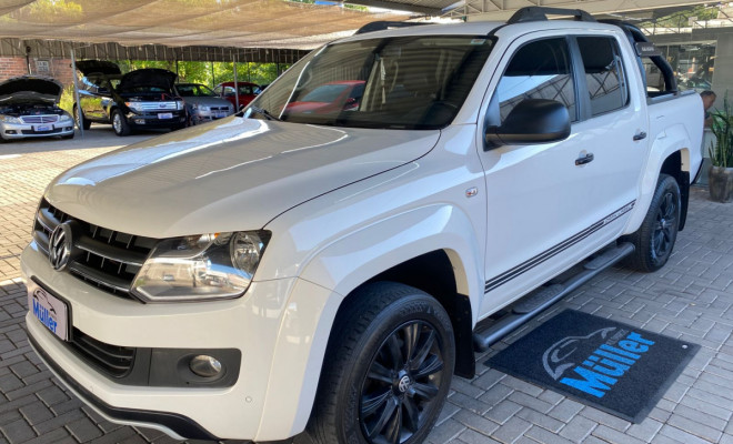 VW - VolksWagen AMAROK Trendline CD 2.0 TDI 4X4 Dies Aut 2016 Diesel