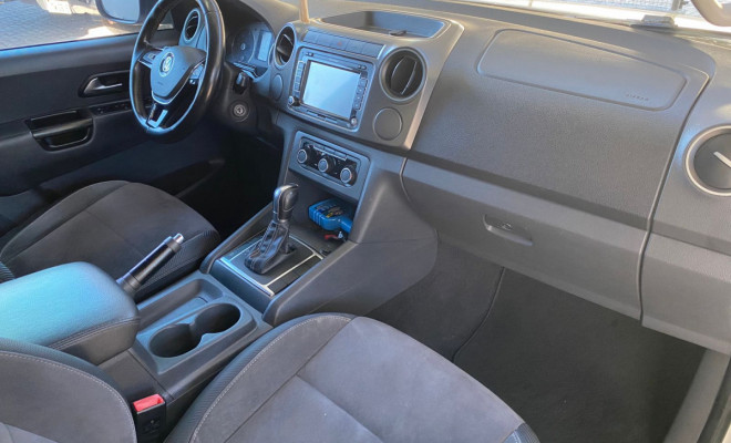 VW - VolksWagen AMAROK Trendline CD 2.0 TDI 4X4 Dies Aut 2016 Diesel-11