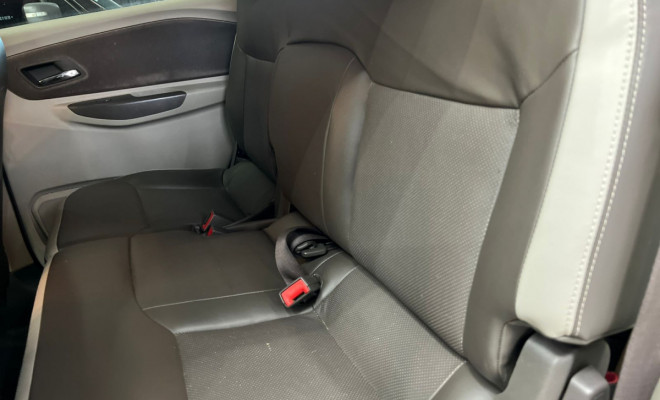 GM - Chevrolet SPIN LTZ 1.8 8V Econo.Flex 5p Aut. 2014 Flex-9