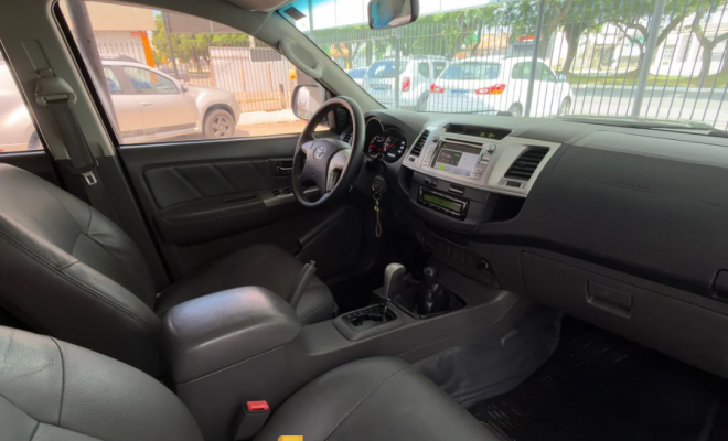 Toyota Hilux CD SRV D4-D 4x4 3.0 TDI Diesel Aut 2012 Diesel-2