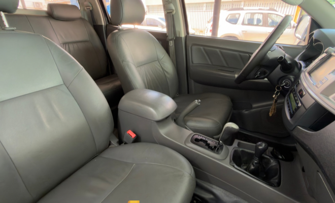 Toyota Hilux CD SRV D4-D 4x4 3.0 TDI Diesel Aut 2012 Diesel-6