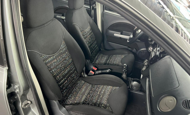 Fiat UNO ATTRACTIVE 1.4 EVO Fire Flex 8V 4p 2011 Flex-3