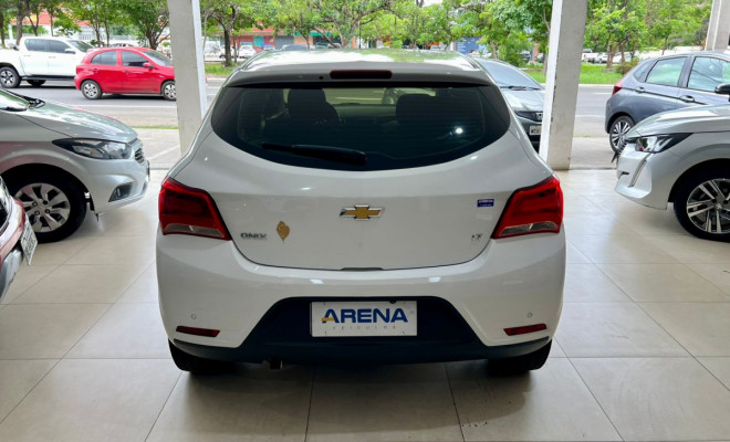 GM - Chevrolet ONIX HATCH LT 1.4 8V FlexPower 5p Aut. 2019 Flex-4