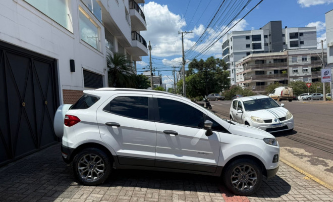 Ford EcoSport FREESTYLE 1.6 16V Flex 5p 2017 Flex-3