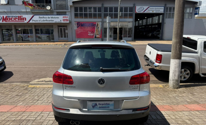 VW - VolksWagen TIGUAN 2.0 TSI 16V 200cv Tiptronic 5p 2015 Gasolina-4