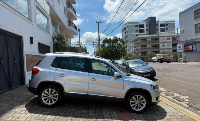 VW - VolksWagen TIGUAN 2.0 TSI 16V 200cv Tiptronic 5p 2015 Gasolina-2