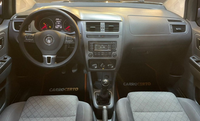 VW - VolksWagen Fox Tr 1.0 2015 Flex  ÓTIMO CUSTO BENEFICIO PARA DIA A DIA-4