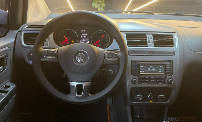 VW - VolksWagen Fox Tr 1.0 2015 Flex  ÓTIMO CUSTO BENEFICIO PARA DIA A DIA-5