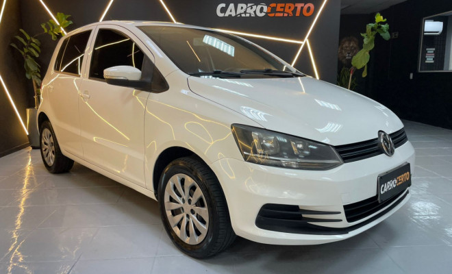 VW - VolksWagen Fox Tr 1.0 2015 Flex  ÓTIMO CUSTO BENEFICIO PARA DIA A DIA-0