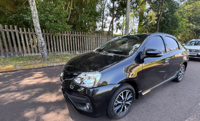Toyota ETIOS PLATINUM Sed. 1.5 Flex 16V 4p Aut. 2018 Flex