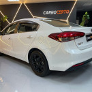 Kia Motors Cerato 1.6  Aut. 2018 Flex    C/multimidia-2