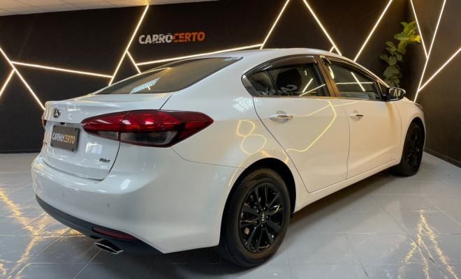 Kia Motors Cerato 1.6  Aut. 2018 Flex    C/multimidia-3