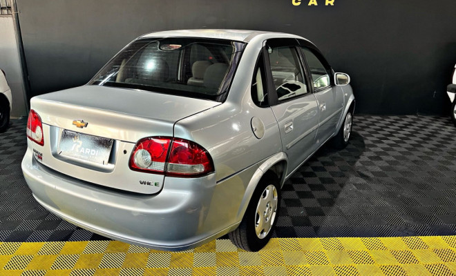 GM - Chevrolet Classic Life/LS 1.0 VHC FlexP. 4p 2011 Flex-2