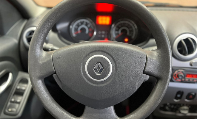 Renault LOGAN Expression Hi-Flex 1.6 8V 4p 2011 Flex-6