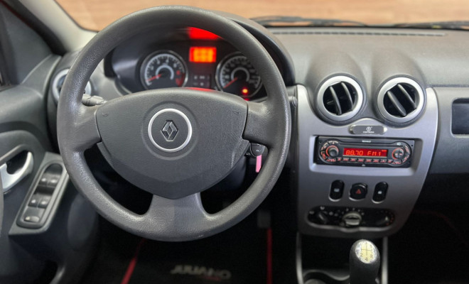 Renault LOGAN Expression Hi-Flex 1.6 8V 4p 2011 Flex-5