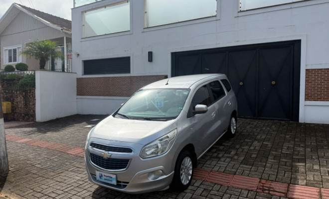 GM - Chevrolet SPIN LT 1.8 8V Econo.Flex 5p Aut. 2013 Flex-1