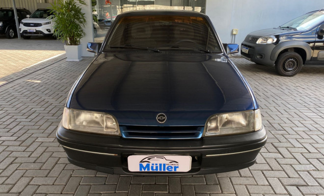 GM - Chevrolet Monza GL 2.0 EFI/SL/L/650/Club/Barc.2e4p 1994 Gasolina-4
