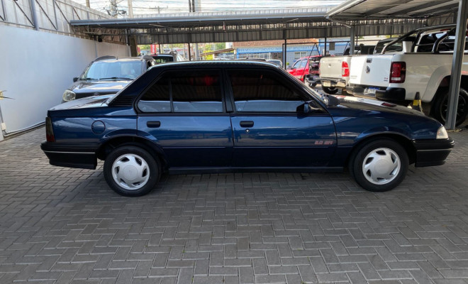 GM - Chevrolet Monza GL 2.0 EFI/SL/L/650/Club/Barc.2e4p 1994 Gasolina-3