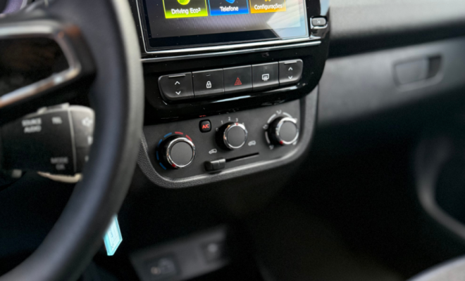 Renault KWID Intense 1.0 Flex 12V 5p Mec. 2026 Flex-6